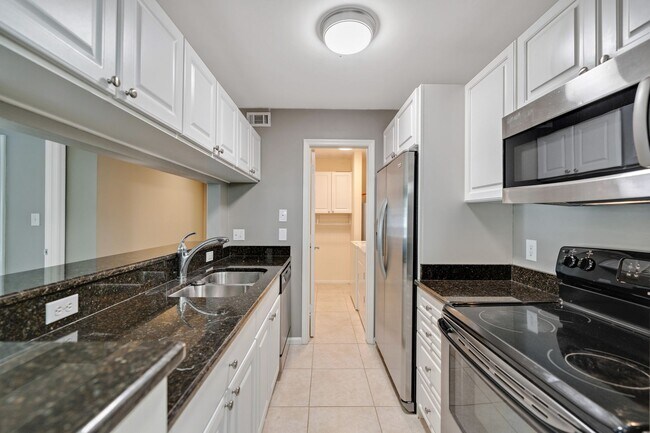 Photo - AVAILABLE NOW! Clean and comfortable 2 bed...