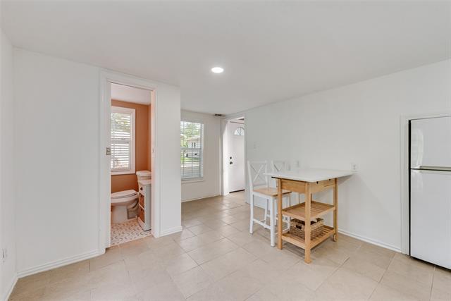 Photo - 1709 Clover Ln Unit APT 2