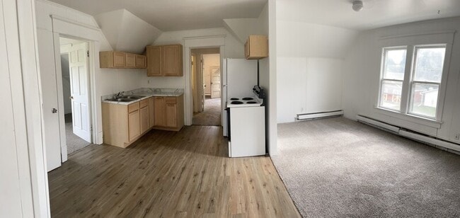 Photo - 535 10th Ave