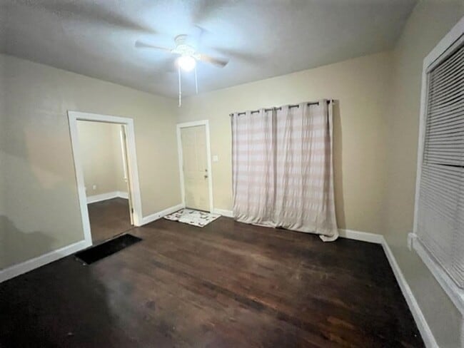 Photo - 917 NW 30th St