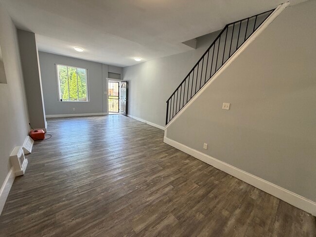 Photo - 1734 W Atlantic St