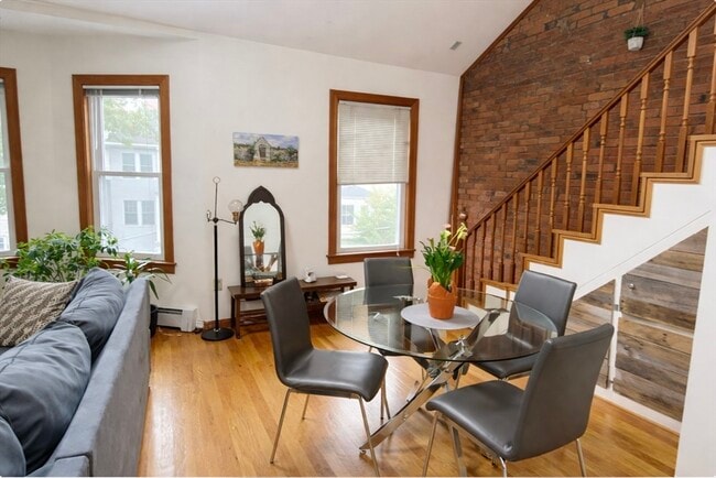 Photo - 30 Newbern St Unidad 3