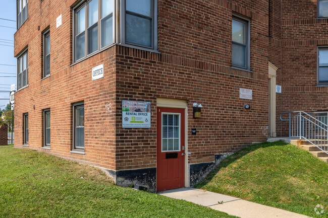 Leasing Office