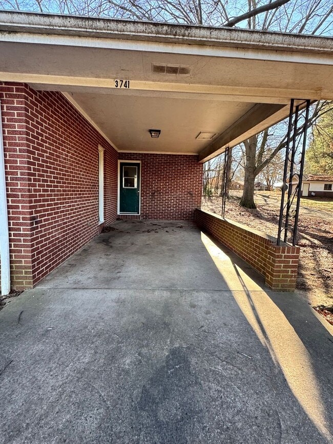 Photo - 2/1 Duplex in Cleveland County, NC