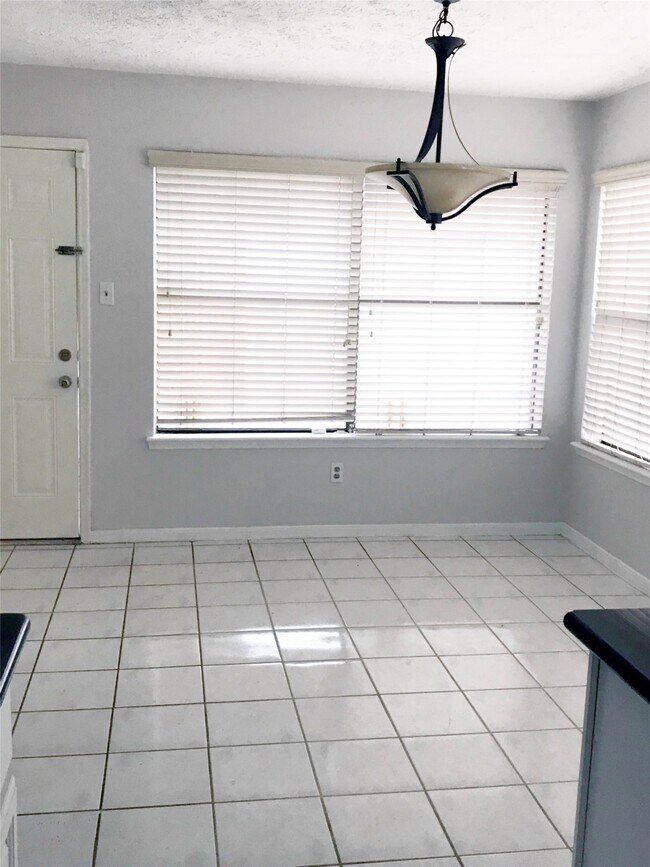 Photo - 10118 Sageglow Dr
