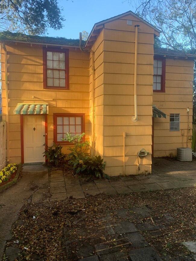Photo - 8224 Freret St
