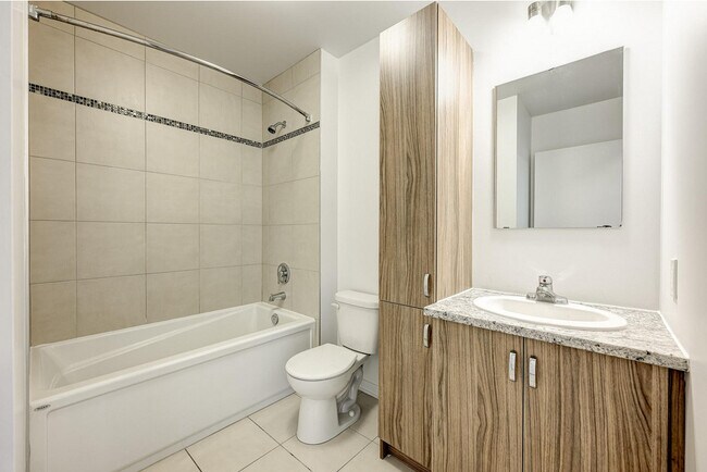 Photo - 4974 Place de la Savane