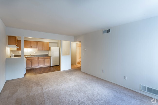 1 BR, 1 BA - 650 SF