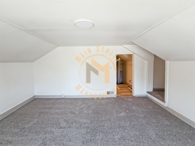 Photo - 354 Nicolet Blvd Unit Upper (A)