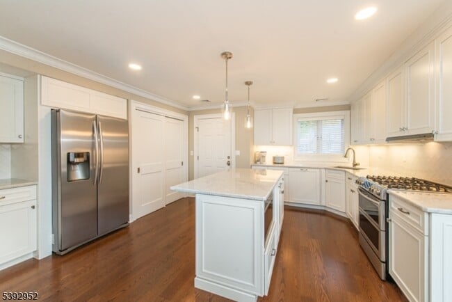 Photo - 136 Changebridge Rd Unit N1