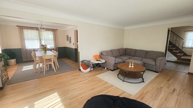 Photo - 4-Bedroom Remodeled Home in Quiet Des Moin...