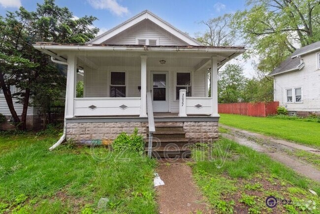 Building Photo - 2027 Berkshire Pl Rental