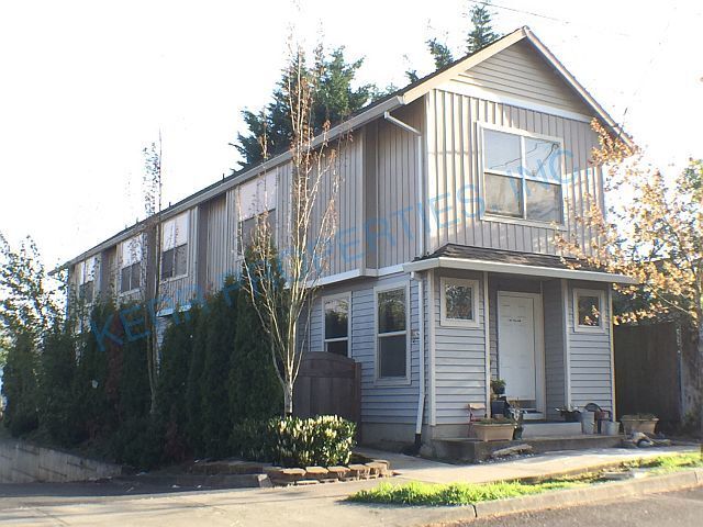 Building Photo - Spacious 3-Bed Oasis with 1.5 Baths in Portland – Your Next Home Awaits!