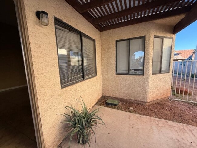 Photo - Wonderful 3 Bedroom, 2 Story Home near Summerlin!