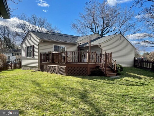 Photo - 402 Dodd Ct NW