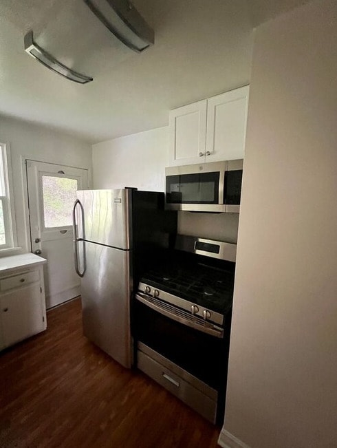 Photo - Riverside Apartments