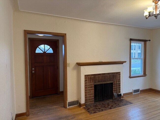 Photo - The Cutest 3-Bedroom Tudor - One Block From Como Golf Course