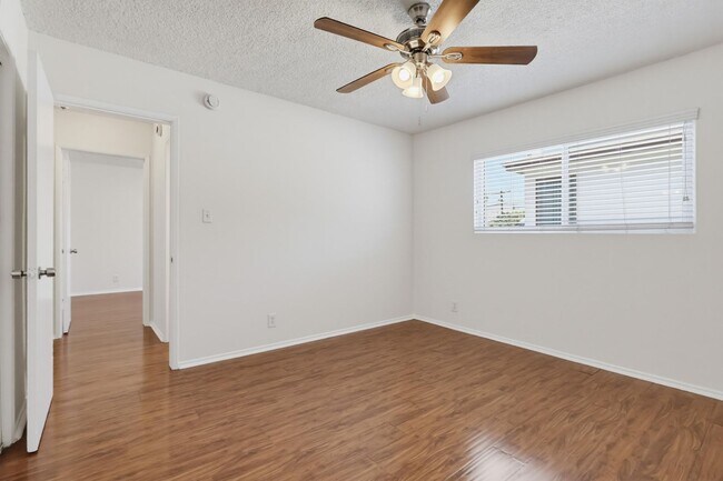Photo - 6113 8th Ave