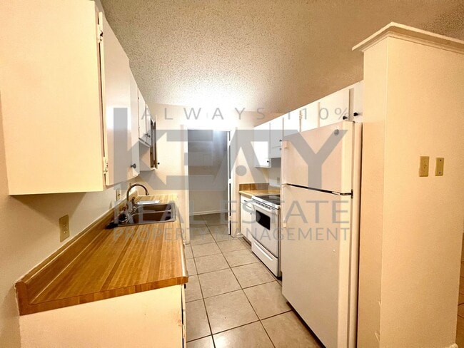 Photo - 803 Fox Run Ave Unidad 1