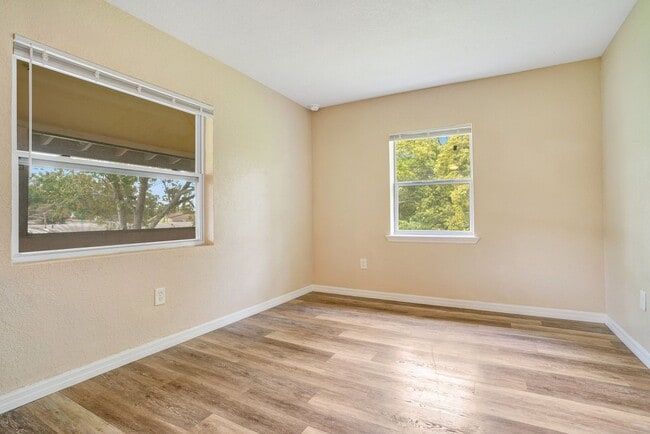Photo - 2183 Crandon Ave Unit 1