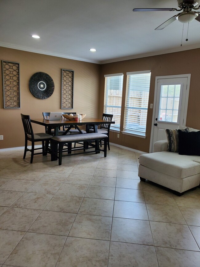 Photo - 6811 Independence Blvd