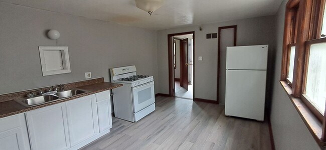 Building Photo - 5264 N 36th St Rental