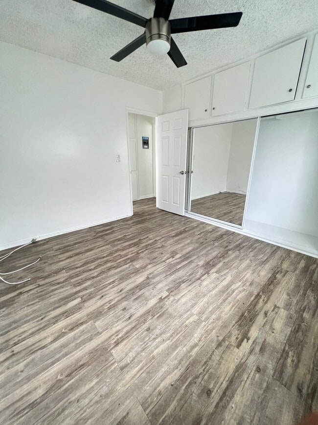 Eden Roc Apartments