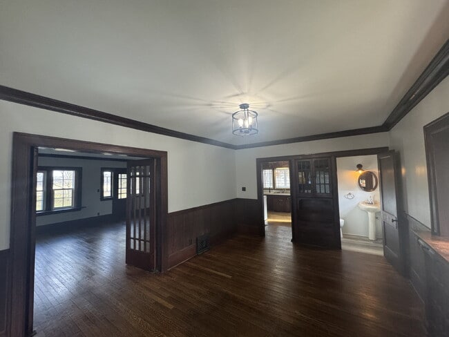 Building Photo - Endless Space Indoors & Out—Beautiful 3BR Home with Barn