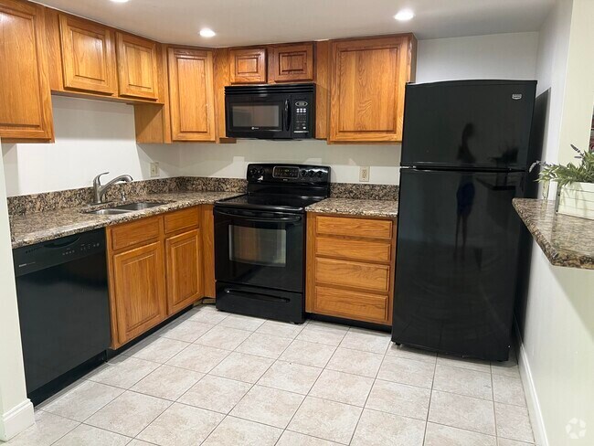 Building Photo - 4175 Oak Terrace Dr Rental