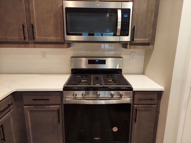 Photo - In-Town Townhome for rent in Monroe Heights!