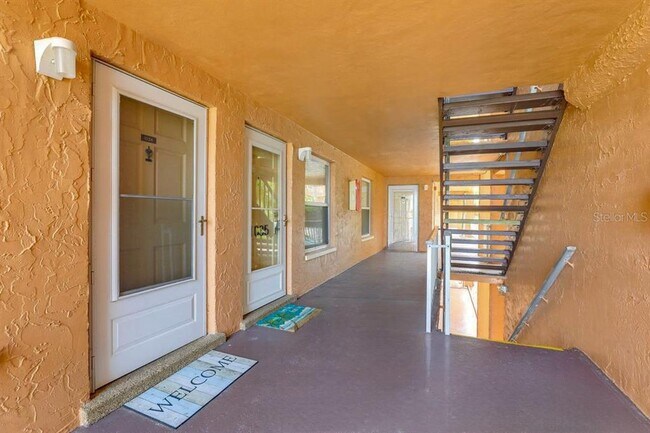 Photo - 12760 Indian Rocks Rd Unidad 1034