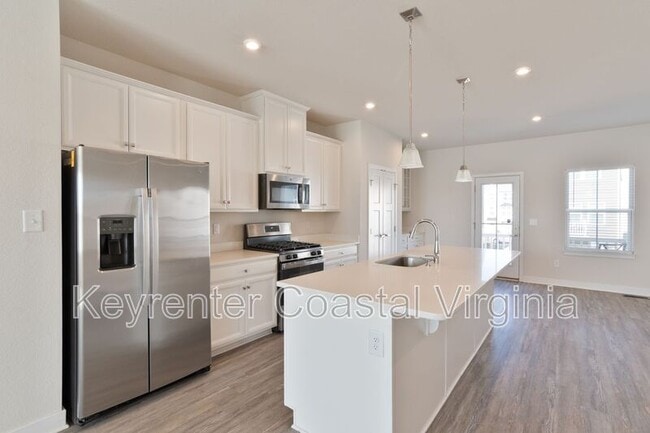 Photo - 137 Cedar Crst Dr