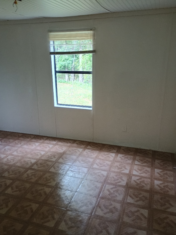 Photo - 124 Laurence