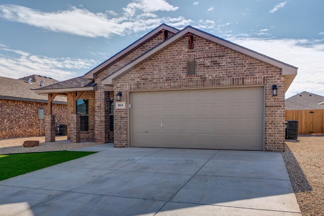 Photo - Wonderful 4/2/2 in Bell Farms!