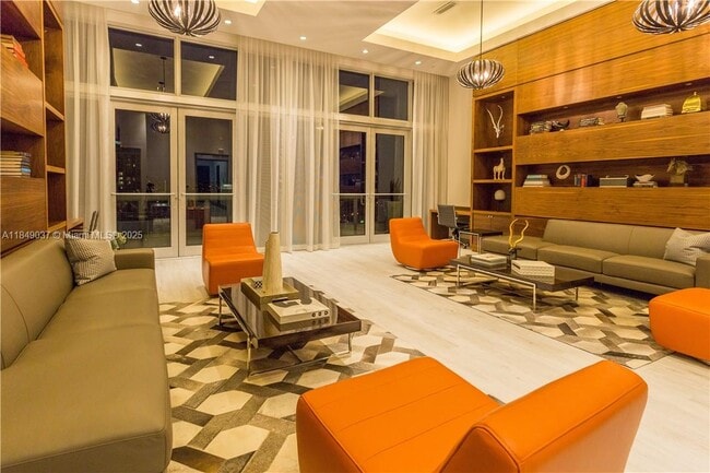 Photo - 117 SW 10th St Unidad 2101