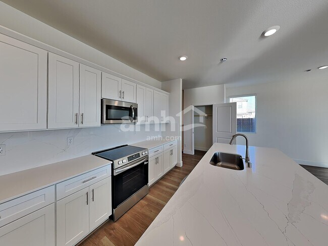 Photo - 10116 Cv Mountain St