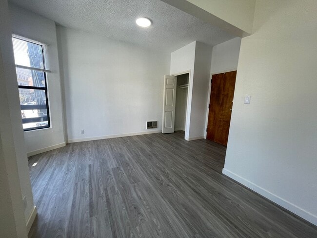 Photo - 558 BROADWAY-1 Unit 1