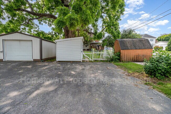 Photo - 303 Ridge Ave