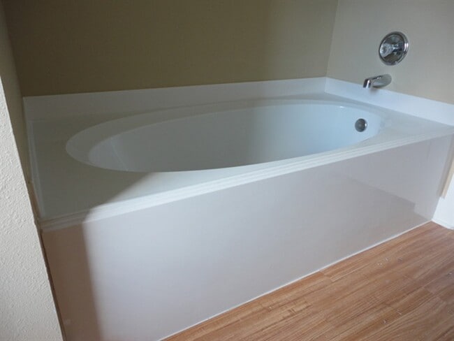 Building Photo - 802 Dragonfly Dr