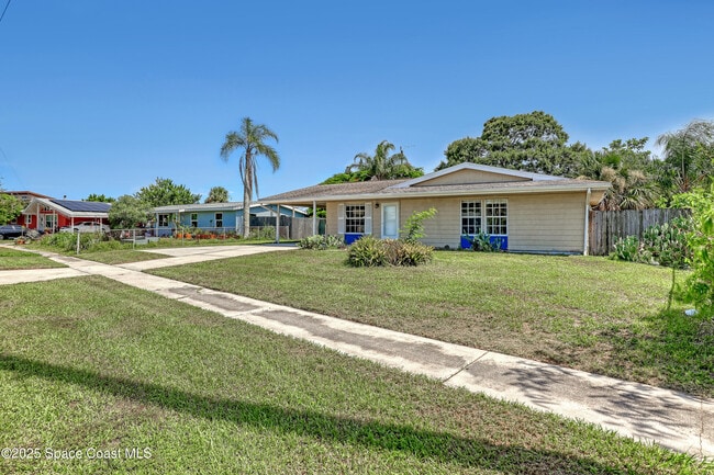 Photo - 775 Bianca Dr NE