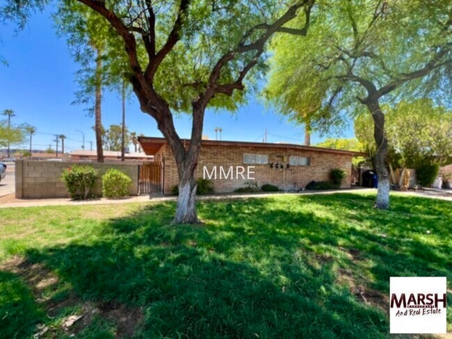 Building Photo - REMODELED 2 BEDROOM CONDO IN TEMPE!
