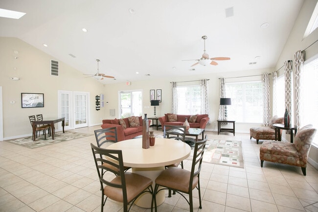 Photo - Summerdale Apartments