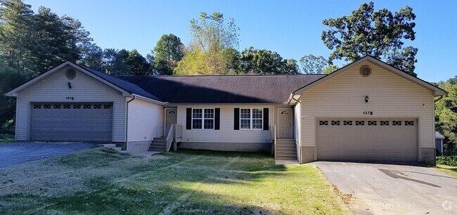 Building Photo - 523 Stoney Mountain Rd Rental