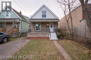 Photo - 55 Fraser Ave
