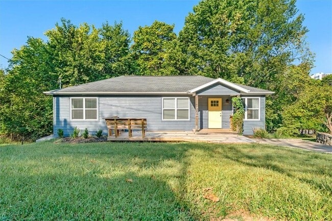 Photo - 209 S Willow Ave