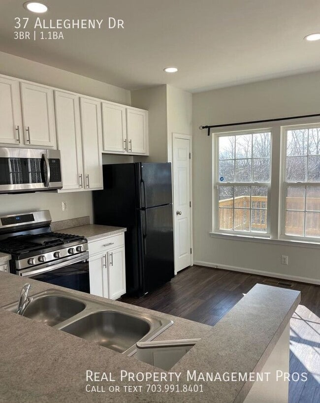 Photo - 37 Allegheny Dr