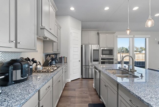 Photo - 547 Jefferson Dr