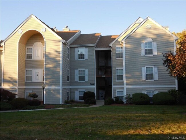 Photo - 1123 Washington Green