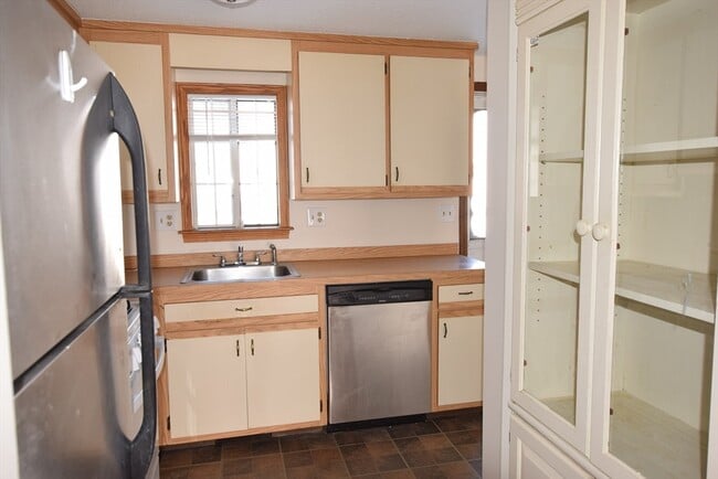 Photo - 1245 Pawtucket Blvd