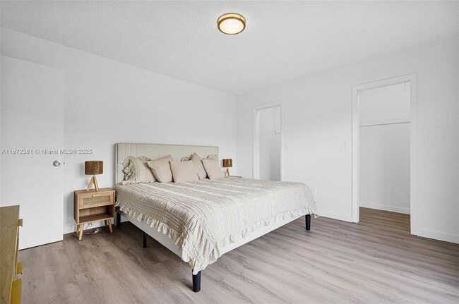 Photo - 13210 Memorial Hwy Unidad 107